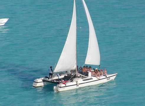 catamaran para 20 personas